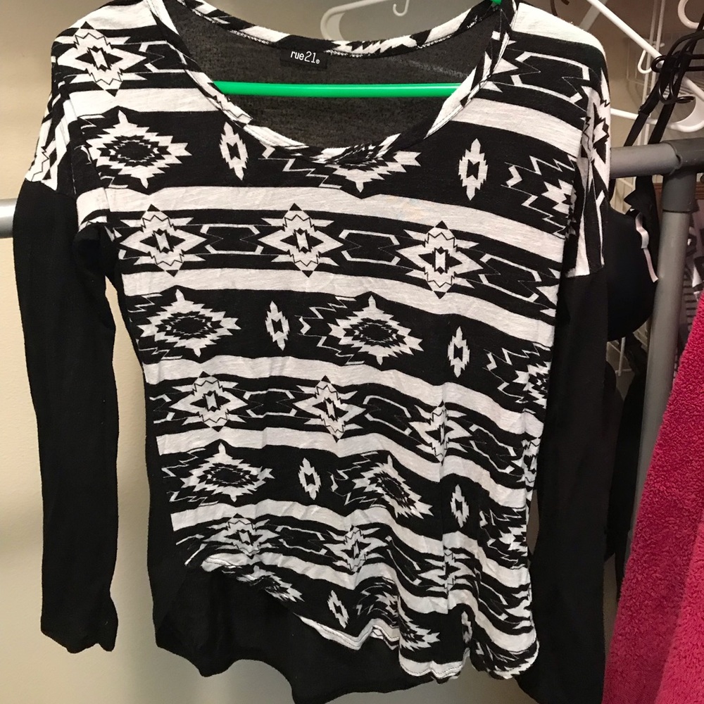 Cool shirt with design on front